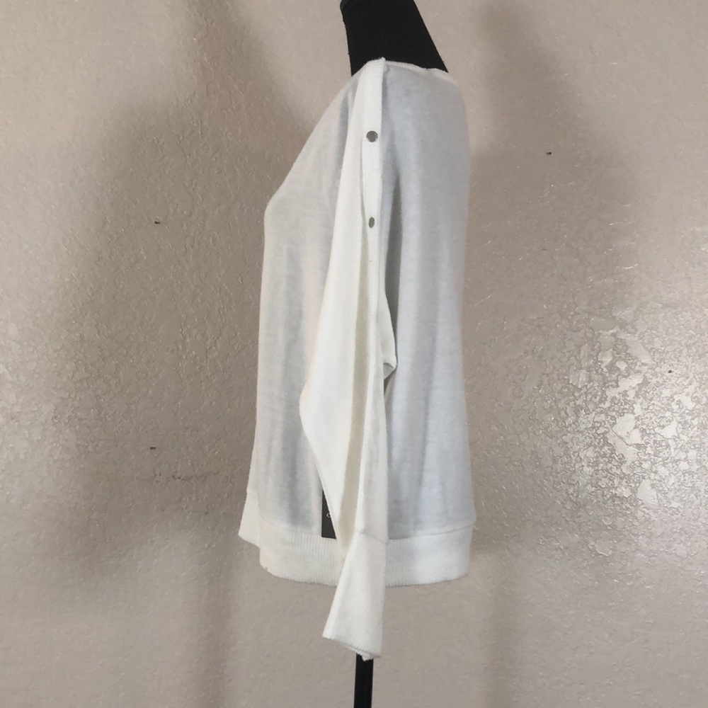 NWT Vince Camuto Button Shoulder Sweater Top. SzS - Picture 4 of 11